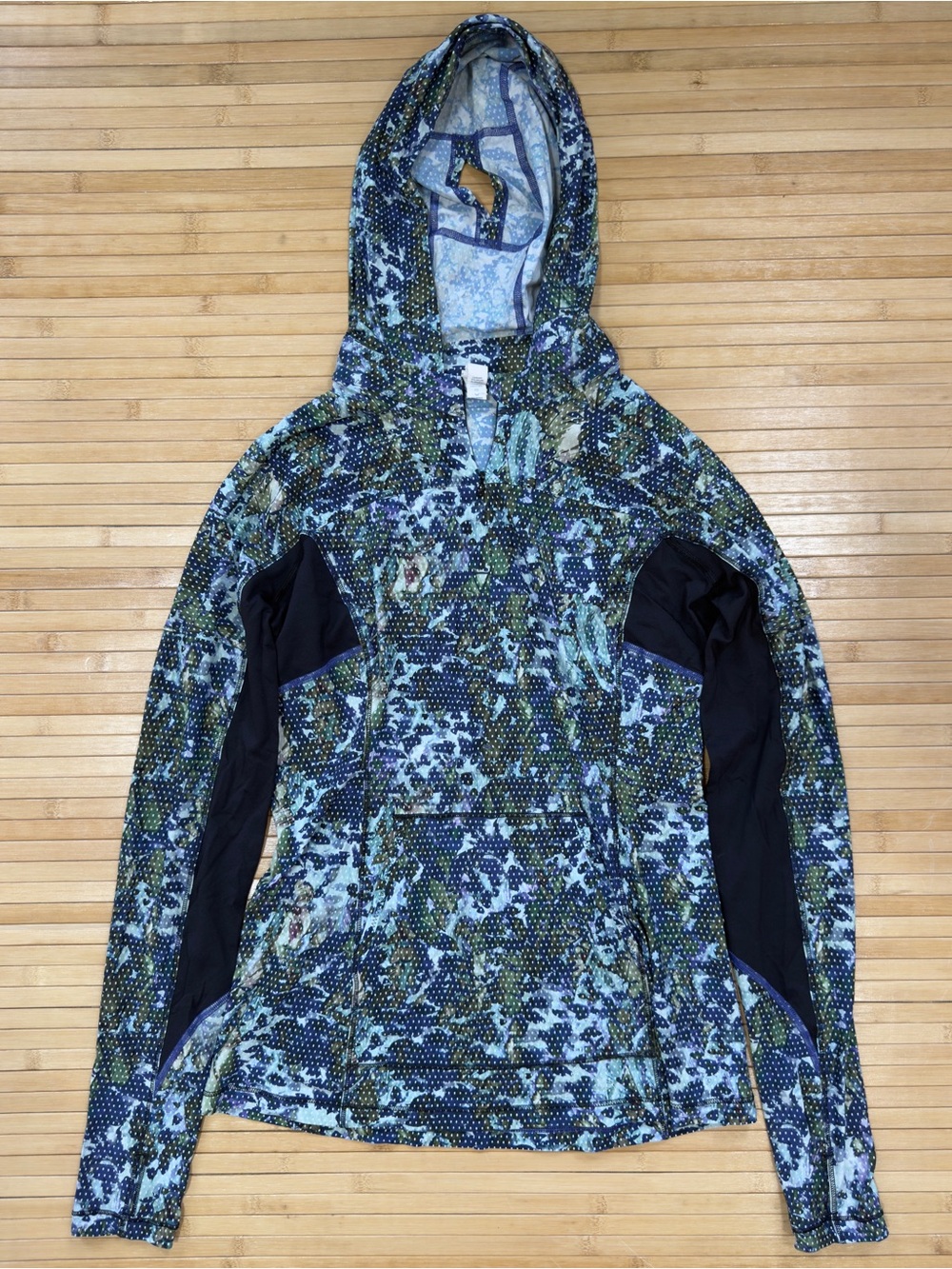 Lululemon - Lightweight Hooded Pullover Rain Jacket - Size 8